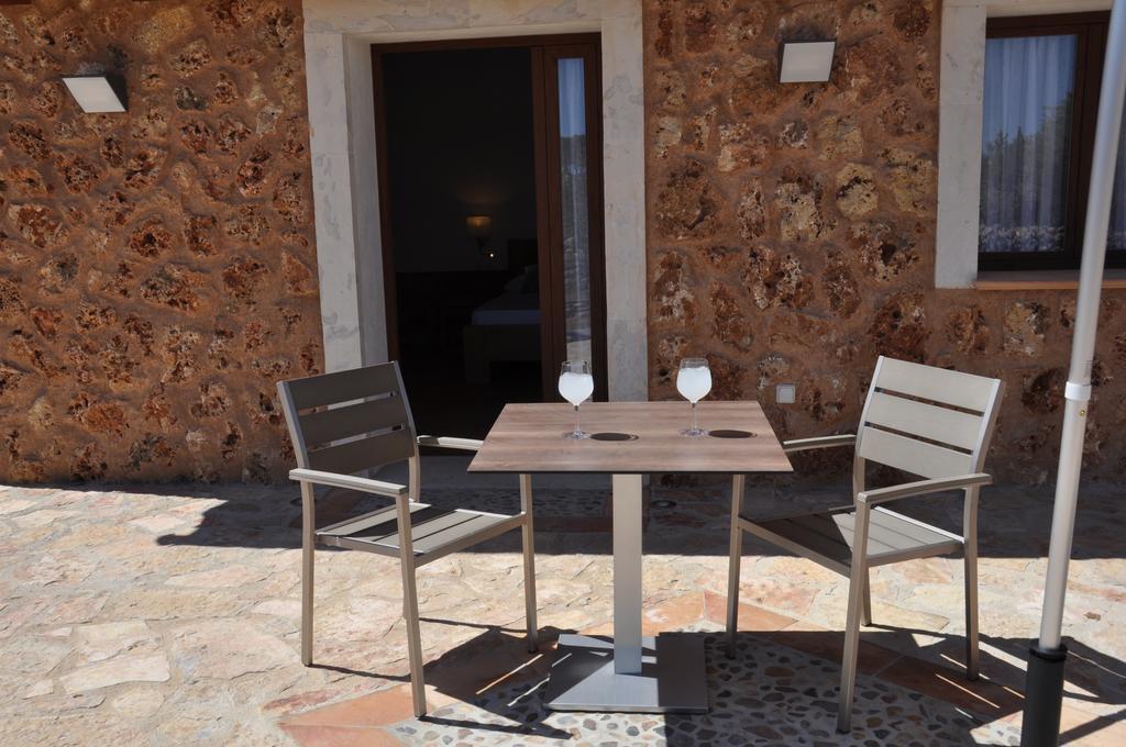 Can Porreti Agroturisme Thị trấn Thị trấn Lloret de Vistalegre Ngoại thất bức ảnh