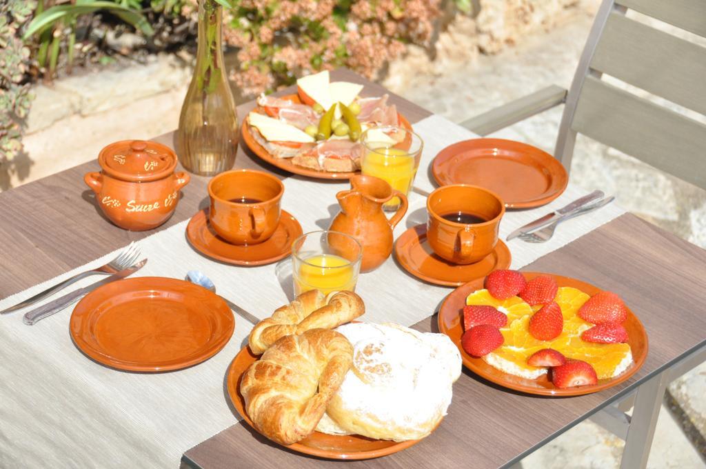 Can Porreti Agroturisme Thị trấn Thị trấn Lloret de Vistalegre Ngoại thất bức ảnh