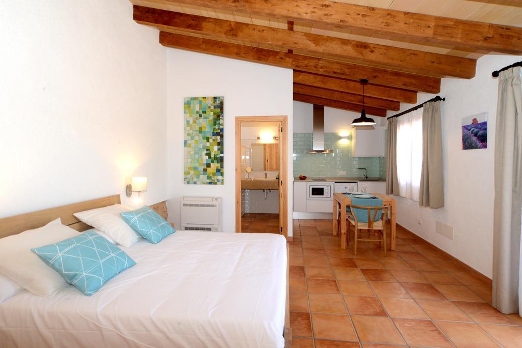 Can Porreti Agroturisme Thị trấn Thị trấn Lloret de Vistalegre Ngoại thất bức ảnh