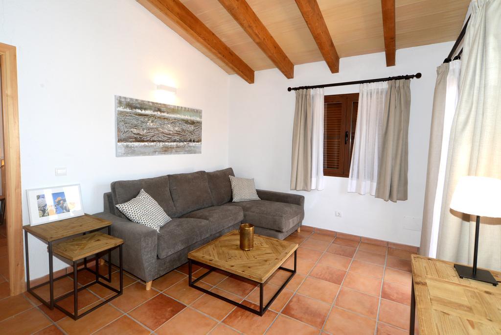 Can Porreti Agroturisme Thị trấn Thị trấn Lloret de Vistalegre Ngoại thất bức ảnh